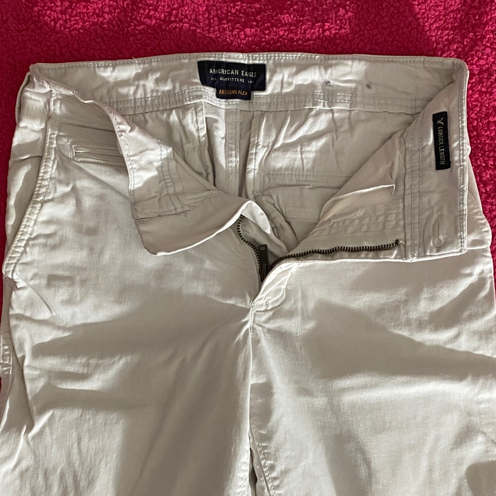 American Eagle Outfitters Men's Light Khaki Chinos